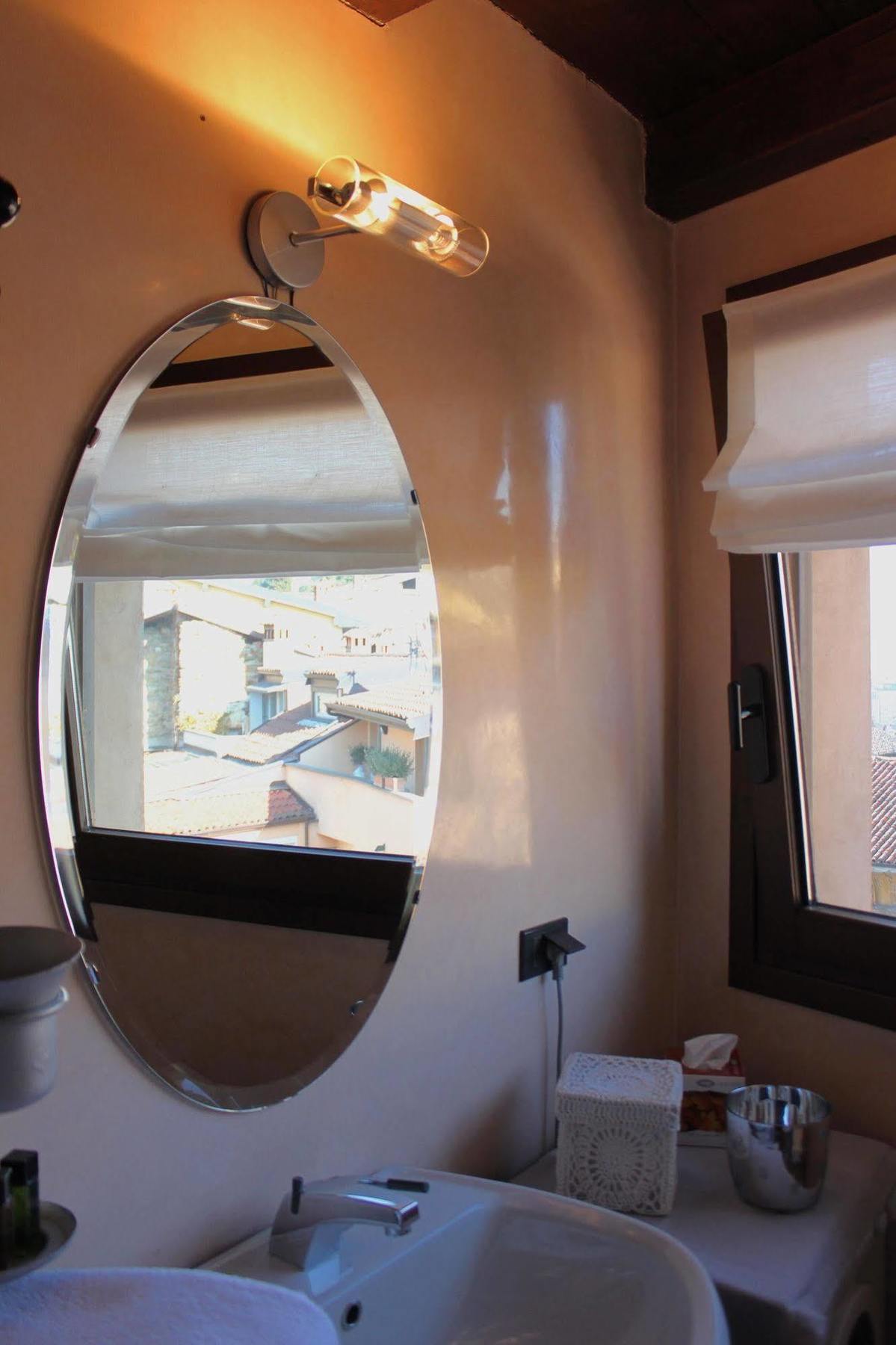 Casa Fontana Del Delfino Apartment